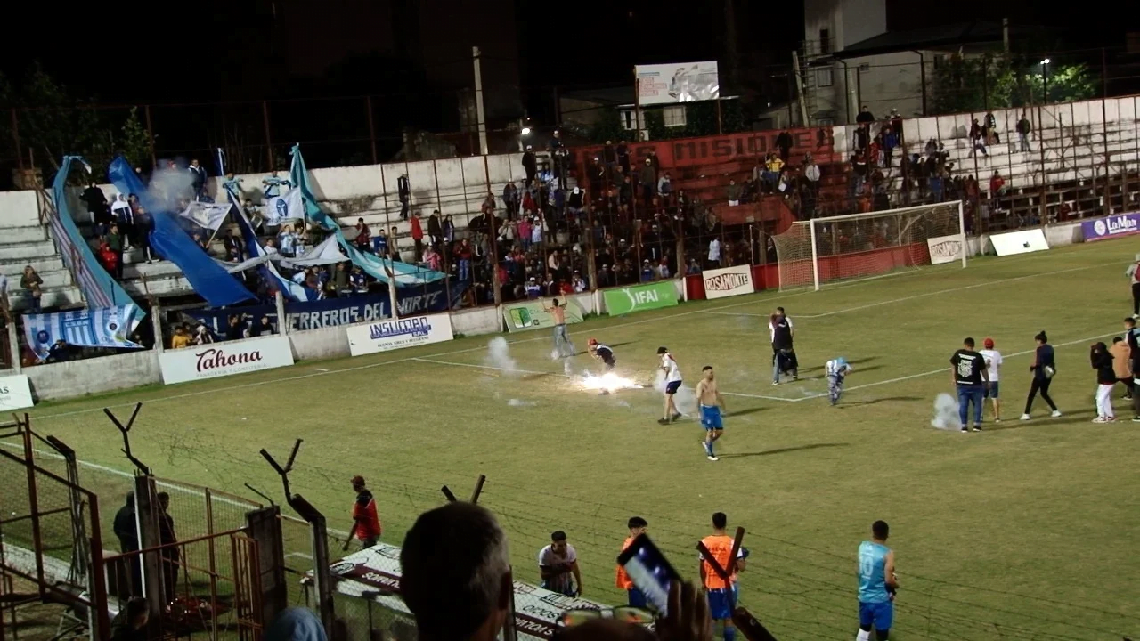 Incidentes tras el partido Guarani Antonio Franco vs Nacional de Puerto Piray