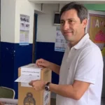 Robo y batalla campal en Villa Cabello: tres detenidos