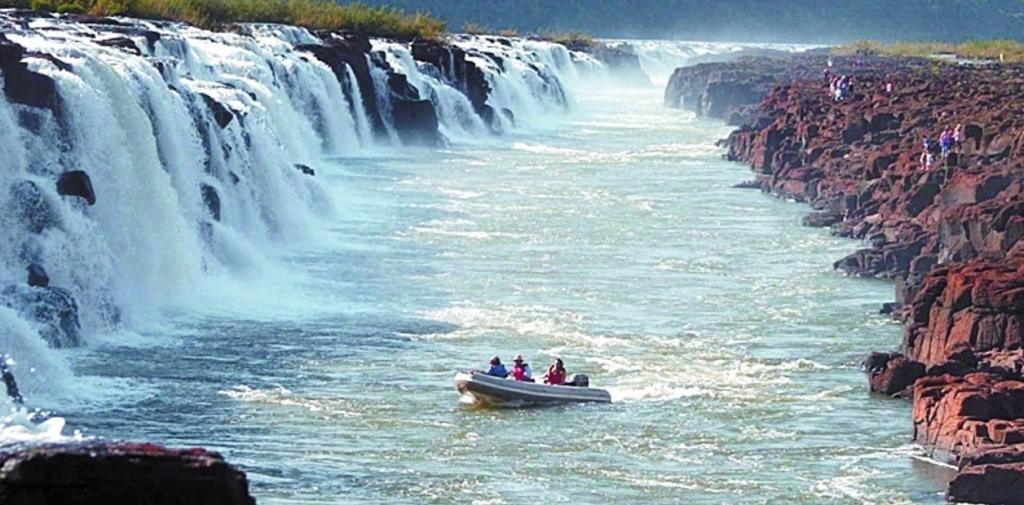Saltos del Moconá: el turismo afectado por mal funcionamiento de una represa