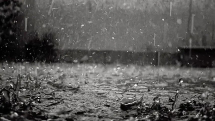 El fenomeno de la lluvia negra es una FAKE NEWS