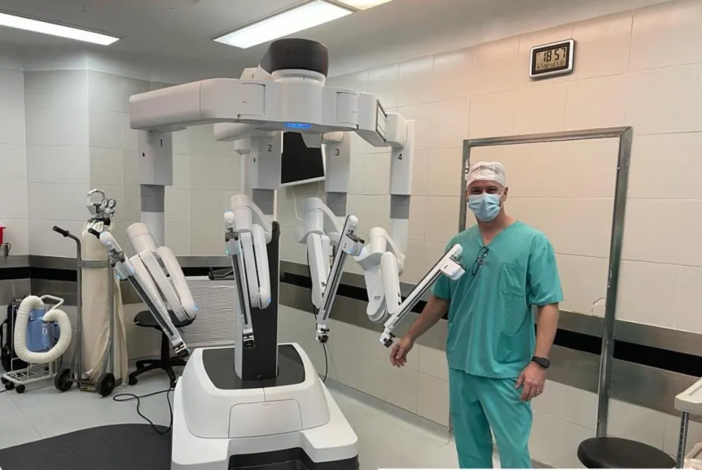 Misiones suma tecnología de punta: el robot Da Vinci ya opera en el sistema público de salud